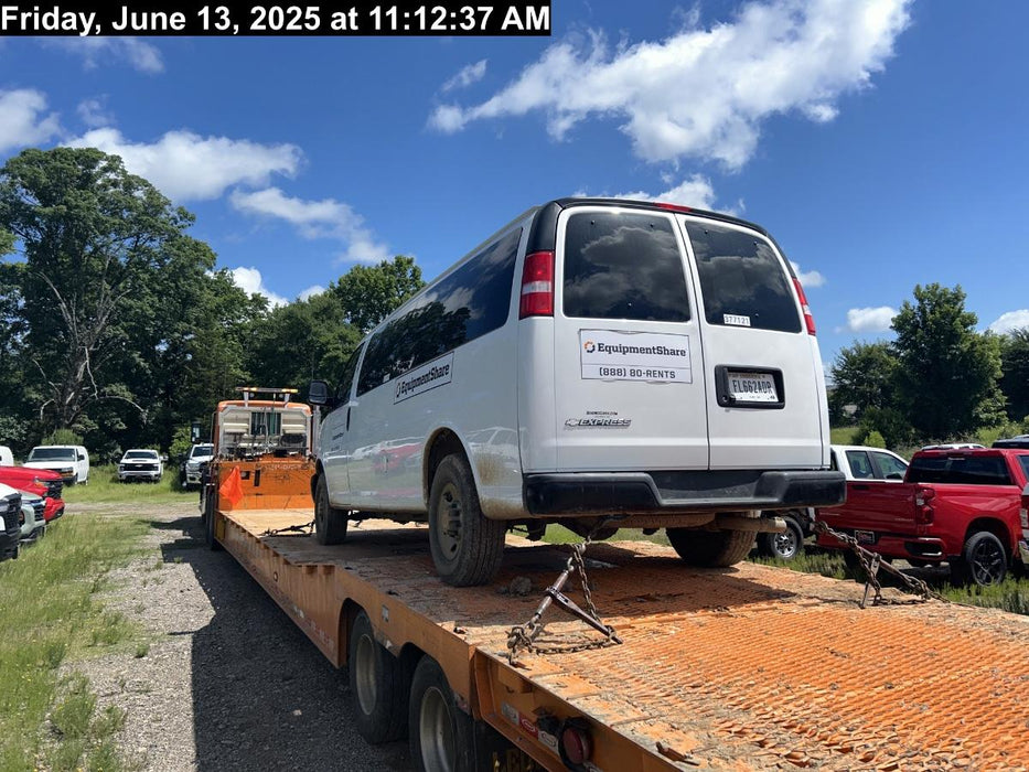 2023 CHEVROLET Express Van - Rental