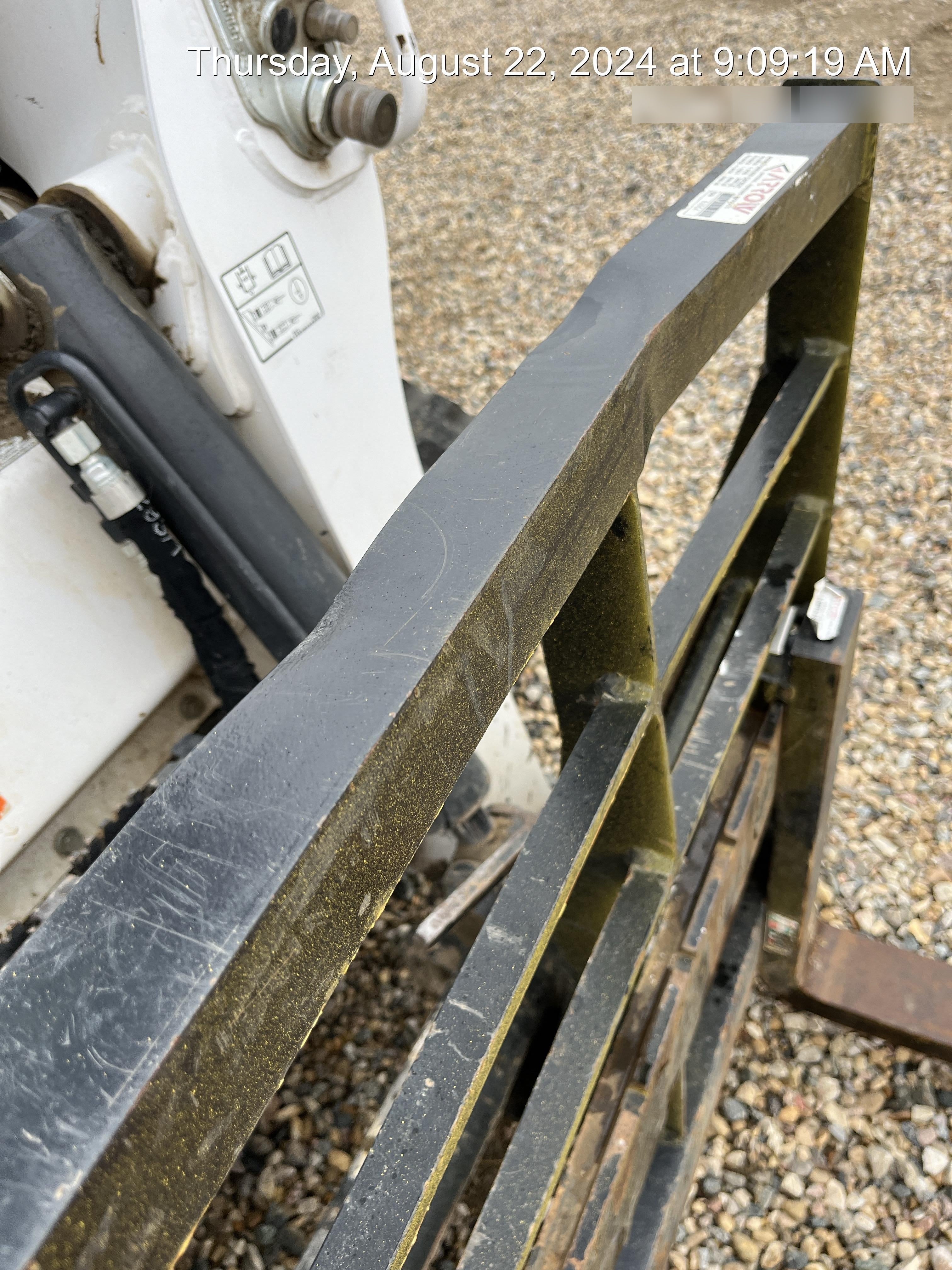 2022 ARROW MATERIAL HANDLING 48" Pallet Forks - Arrow