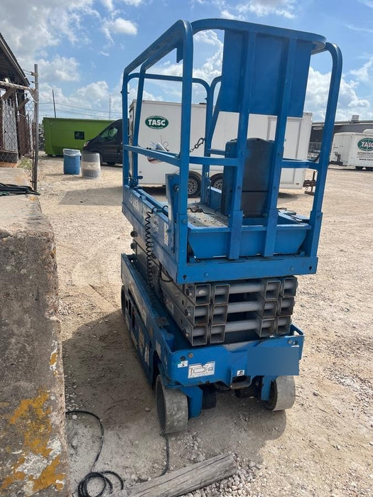 2019 Genie GS-1930 Fixed Rails with Chain Entry