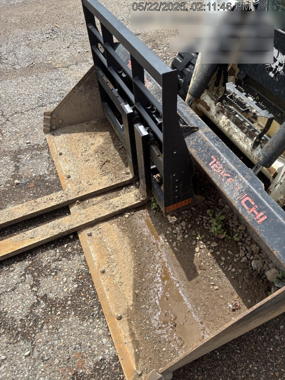 2025 ARROW MATERIAL HANDLING 48" Pallet Forks - Arrow