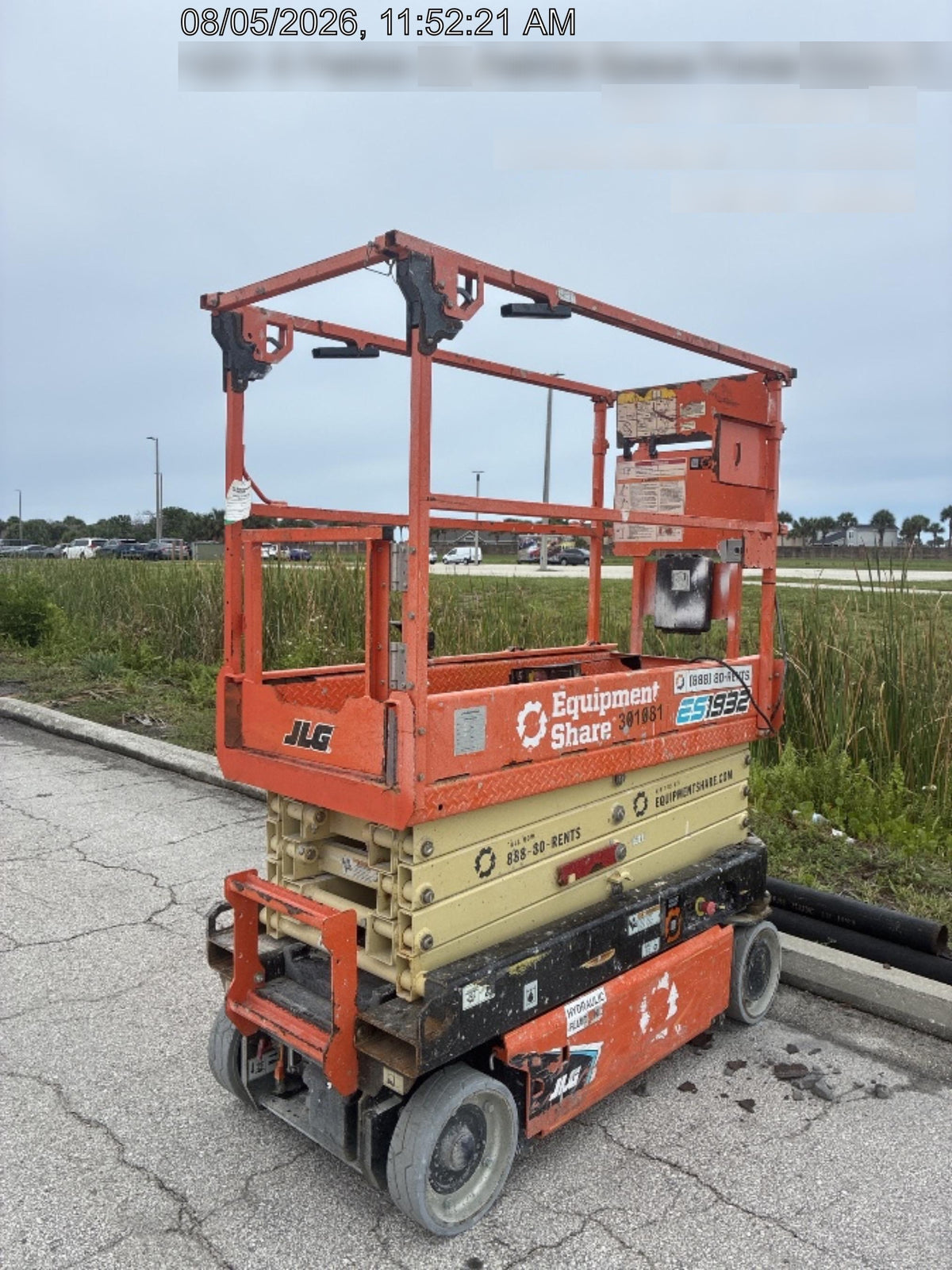 2023 JLG ES1932