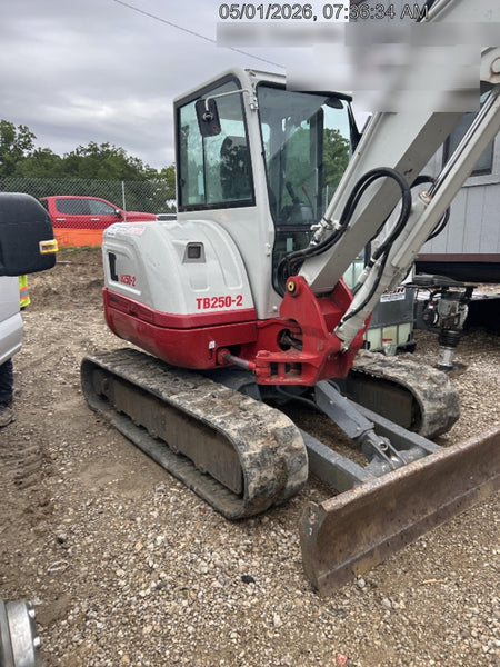 2024 TAKEUCHI TB250-2CR