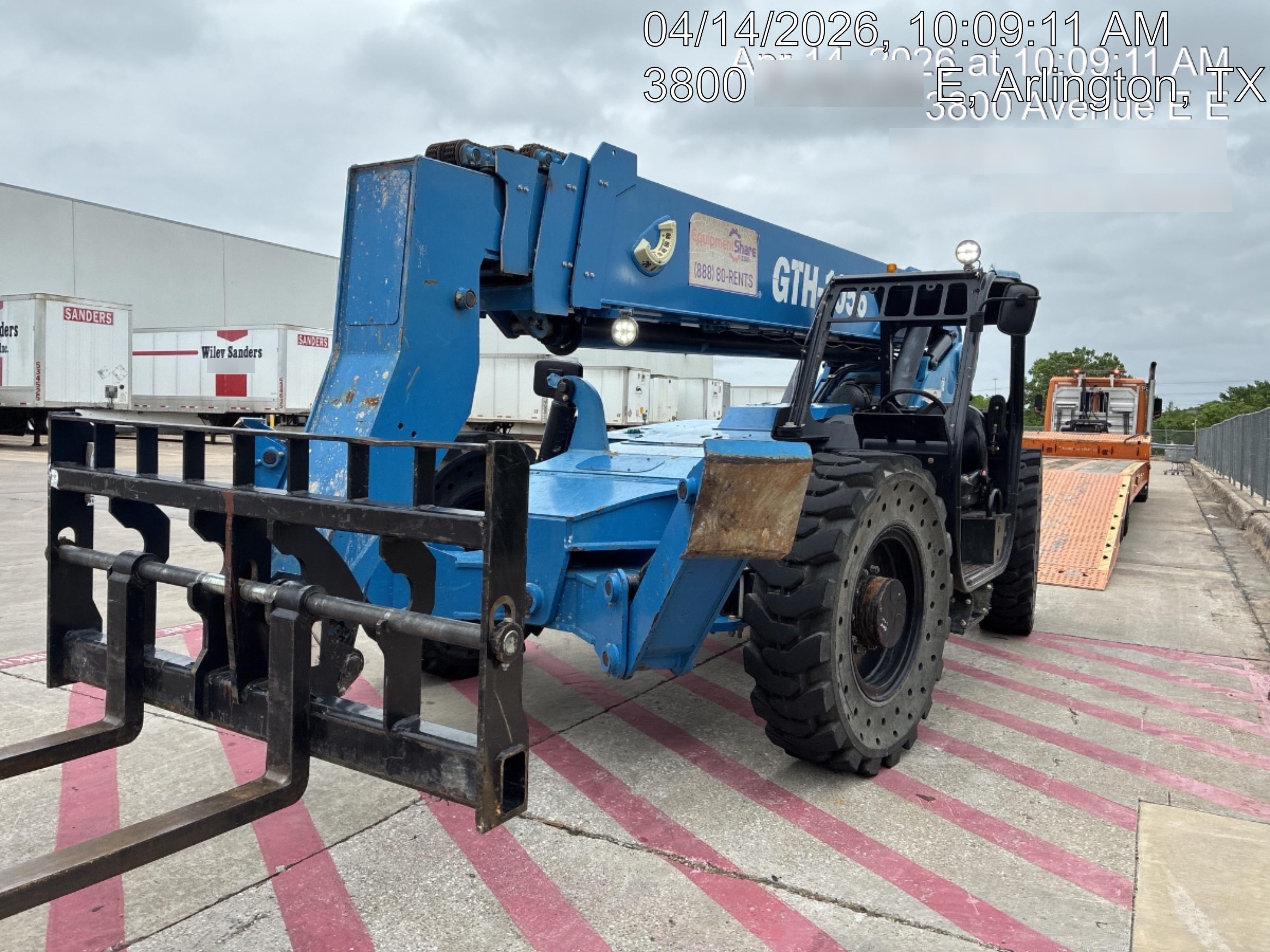 2017 GENIE GTH-1056