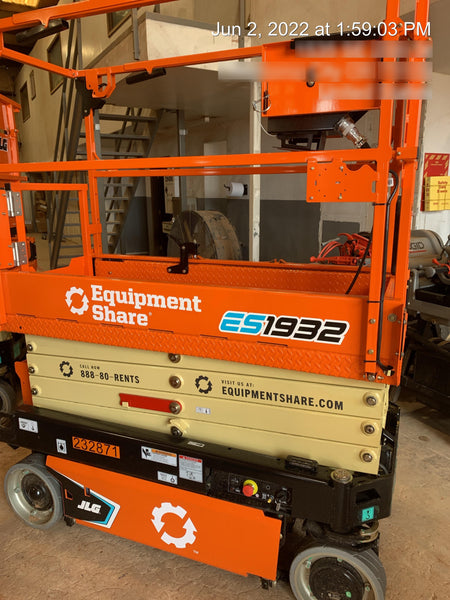 2022 JLG ES1932