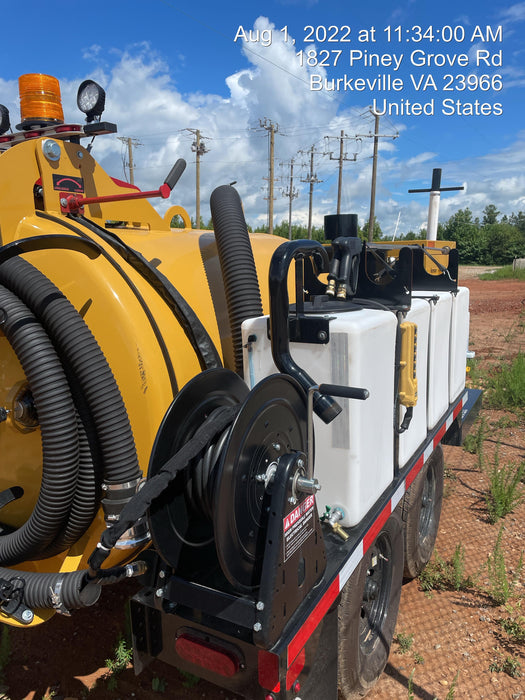 2022 Vac-Tron LP573XDT T4 Koehler Diesel Engine, 500 Gallon Debris Tank, x2 100 Gallon Water Tanks