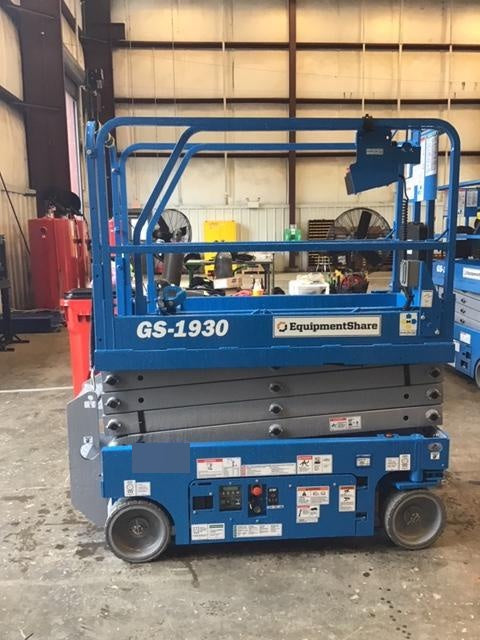 2020 Genie GS-1930 Fixed rails with chain entry gate - Pre A92.20