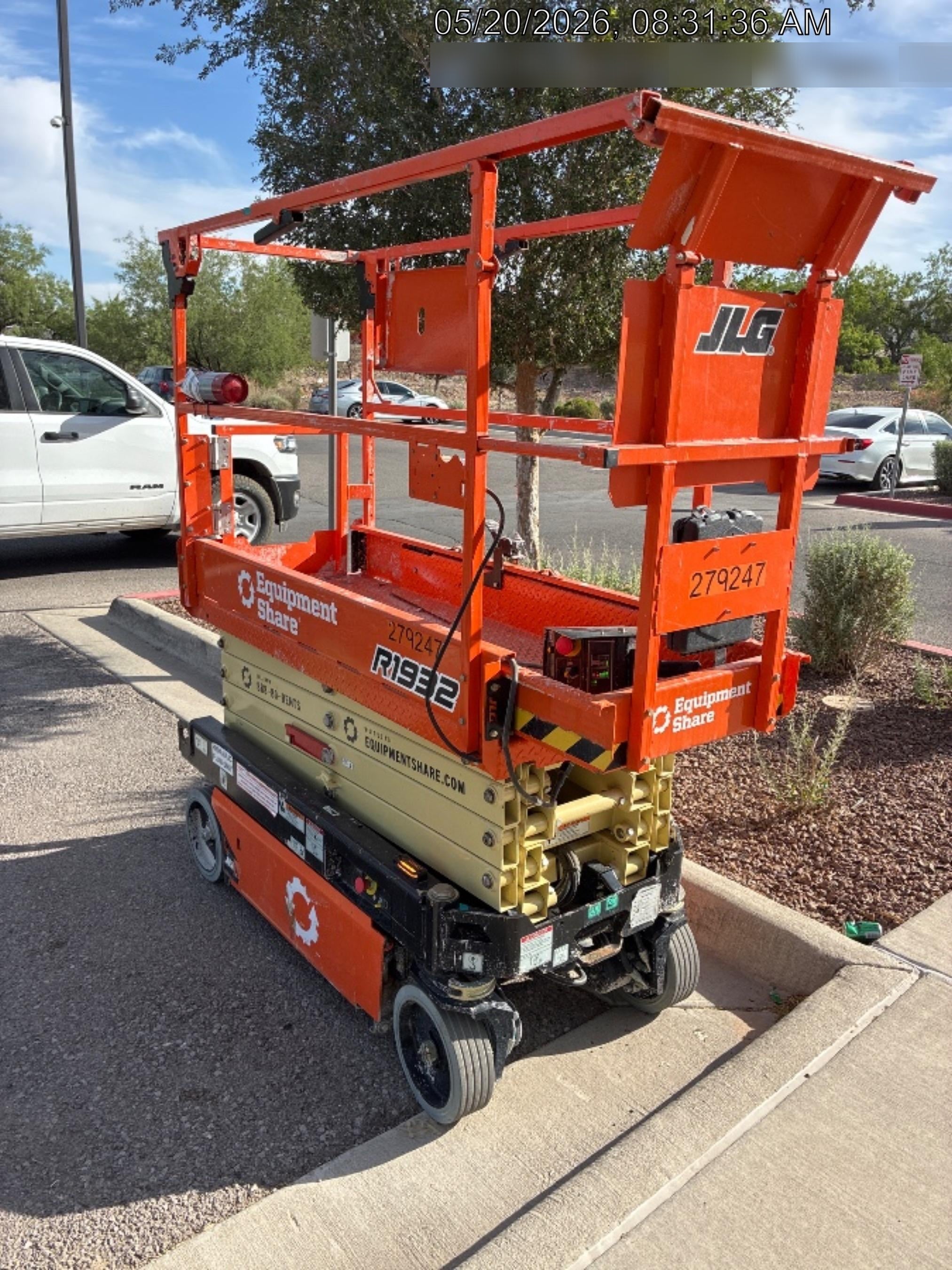 2022 JLG R1932