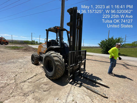 2023 CASE 588H