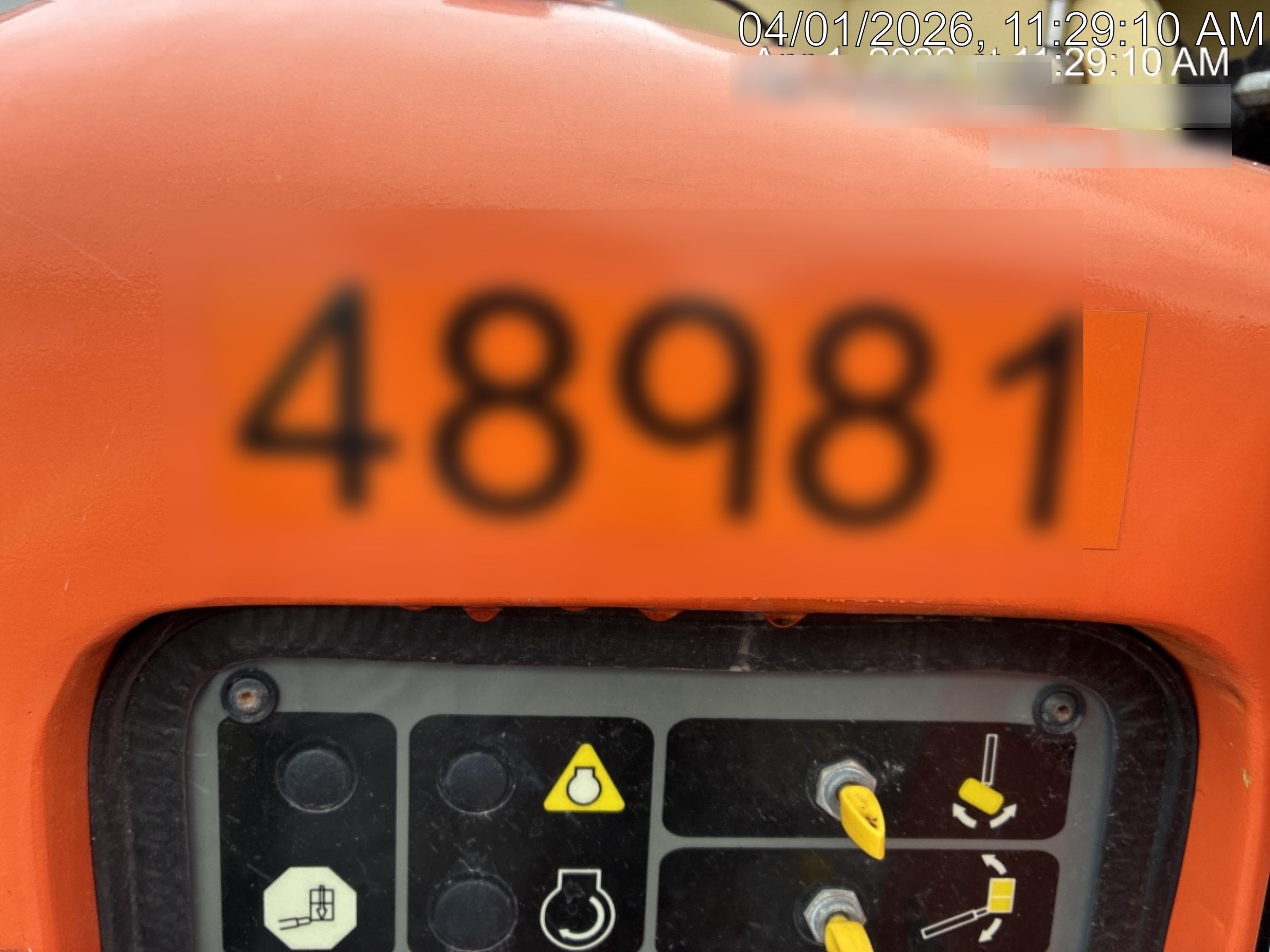 2019 JLG E400AJPN