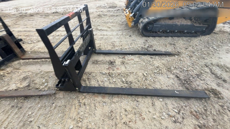 2025 ARROW MATERIAL HANDLING F5100CB - 72"