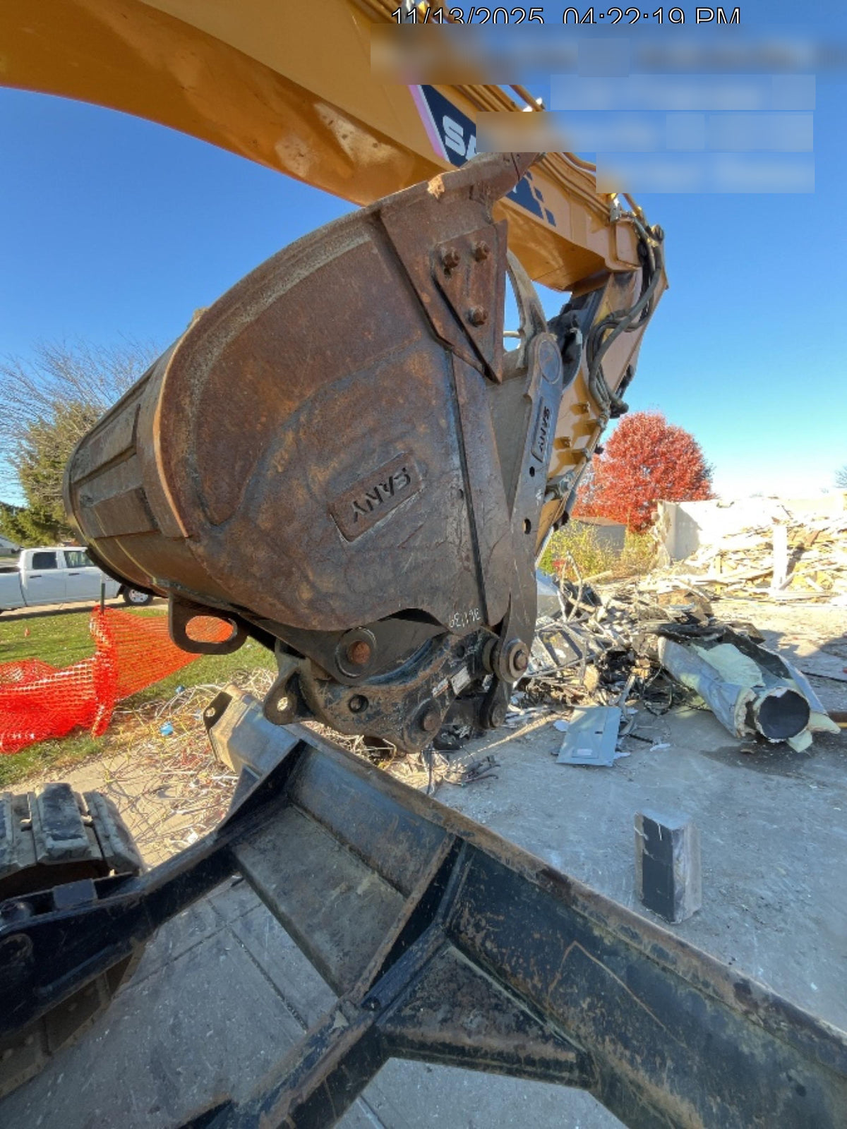 2023 SANY 42" Bucket, 25-35K Excavator - Sany