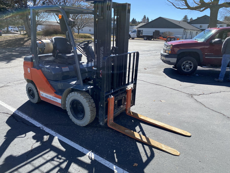 2022 TOYOTA 50-8FGU25