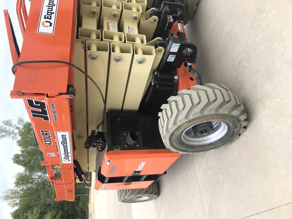 2020 JLG 430LRT