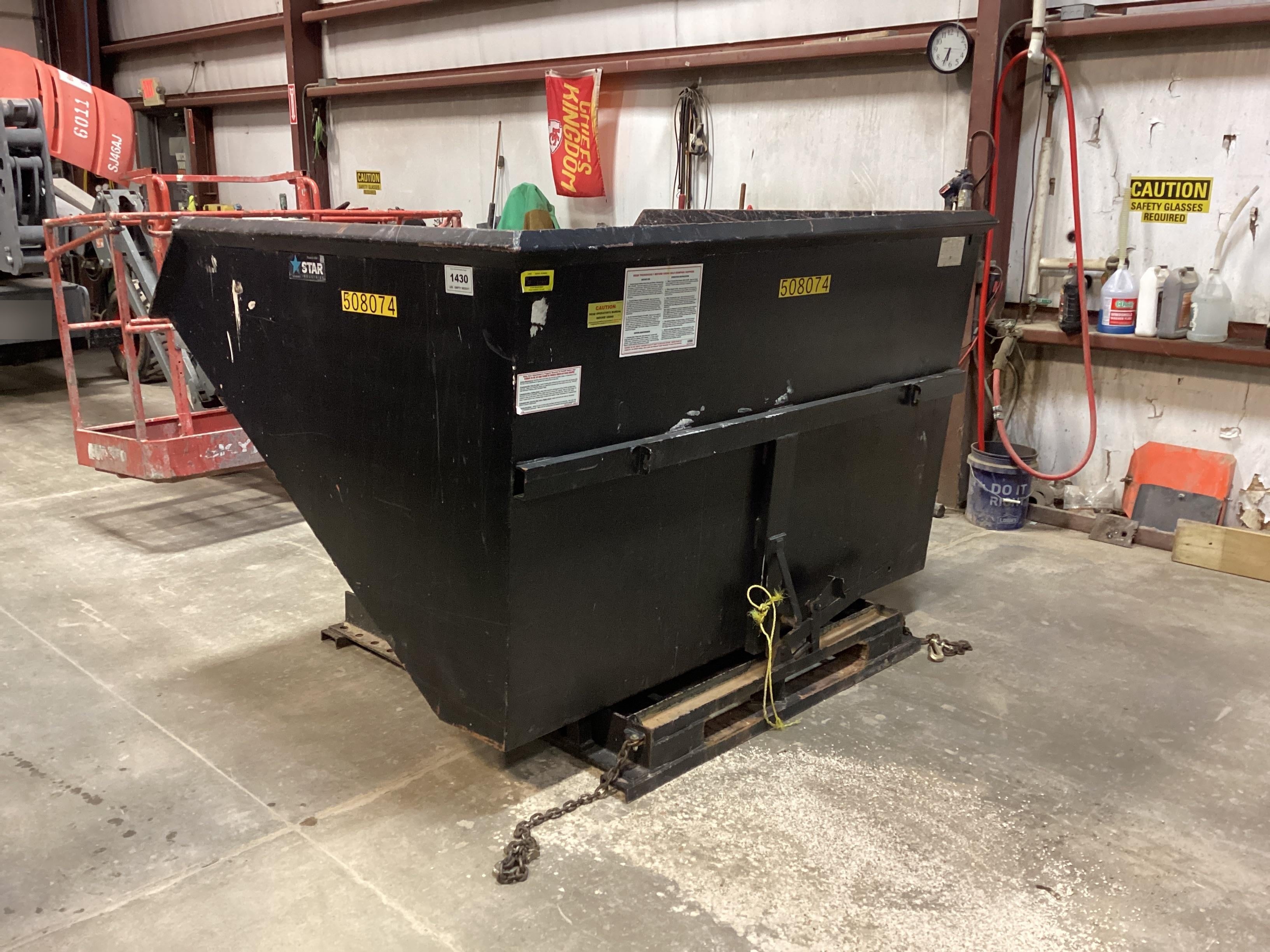 2025 STAR INDUSTRIES 1840 Hopper