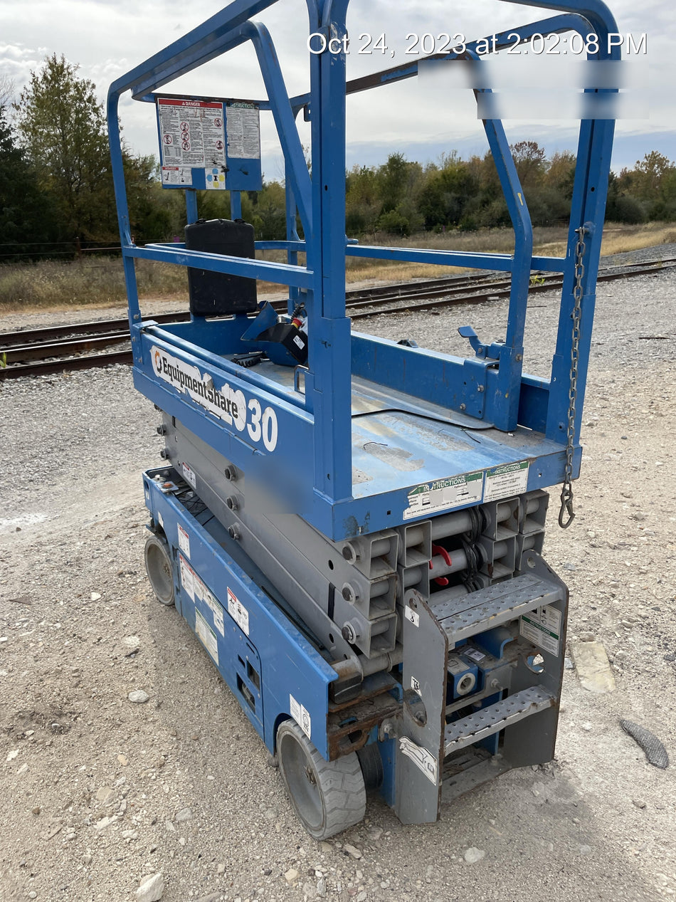 2019 Genie GS-1930 Fixed rails with chain Entry