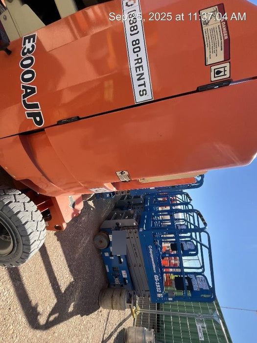 2019 JLG E300AJP