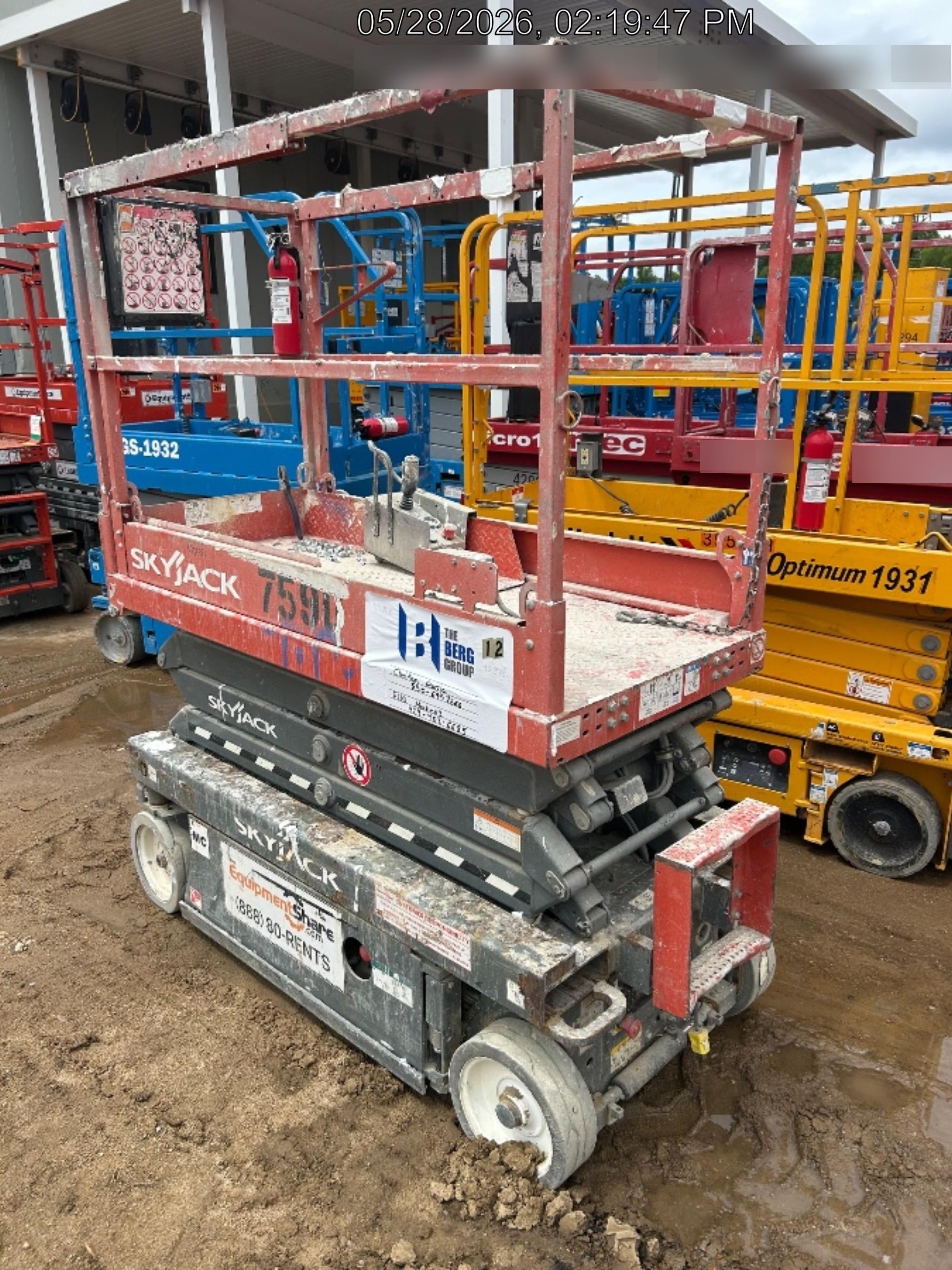 2018 Skyjack SJIII-3219 Skyjack SJIII3219 Scissor Lift w/Trojan Batteries