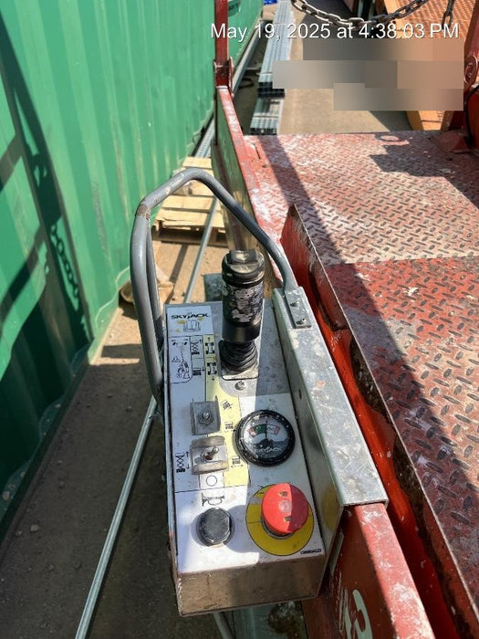 2018 Skyjack SJIII-3219 Skyjack SJIII3219 Scissor Lift w/Trojan Batteries