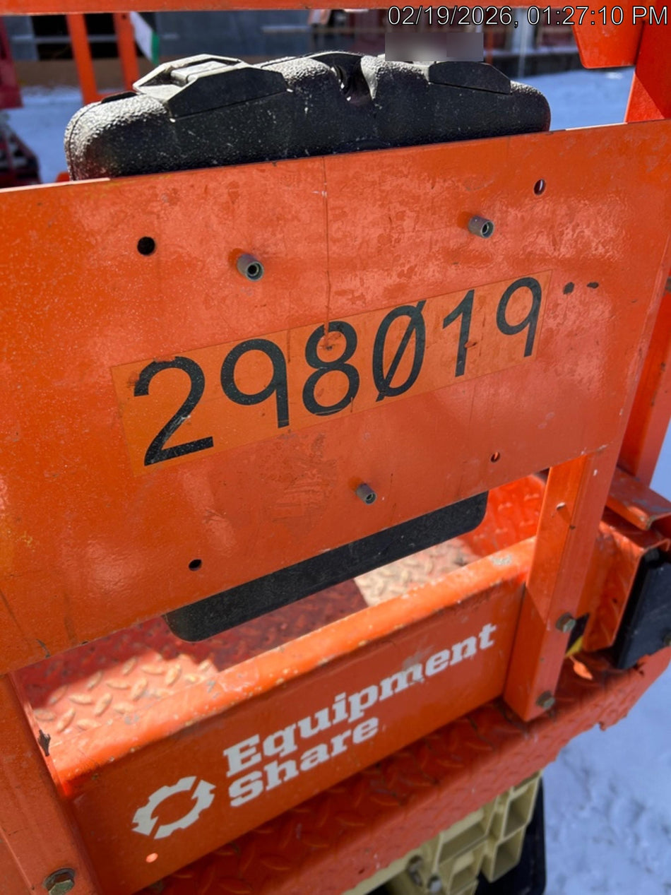 2023 JLG ES1932