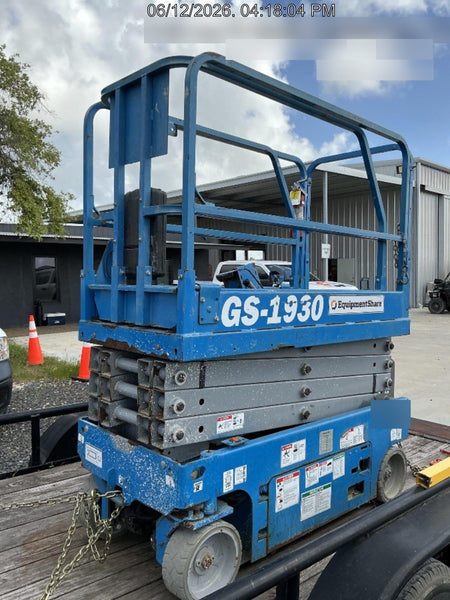 2019 Genie GS-1930 Fixed rails with chain Entry