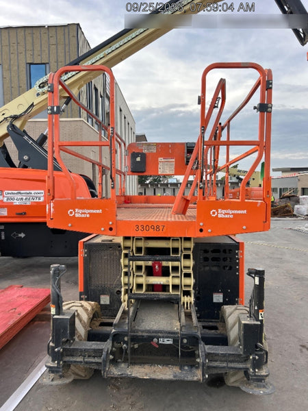 2023 JLG RT3369
