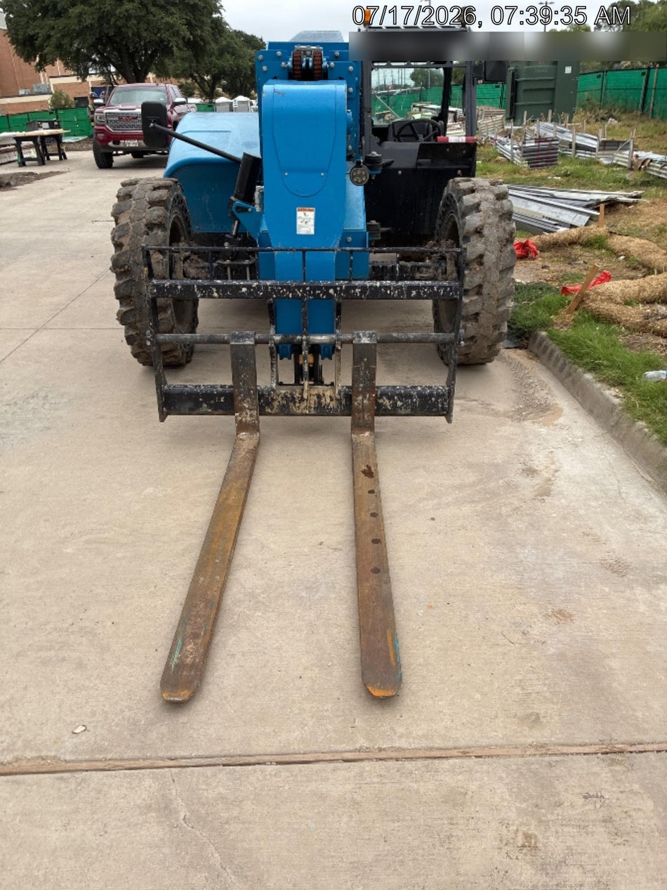 2022 GENIE GTH-844