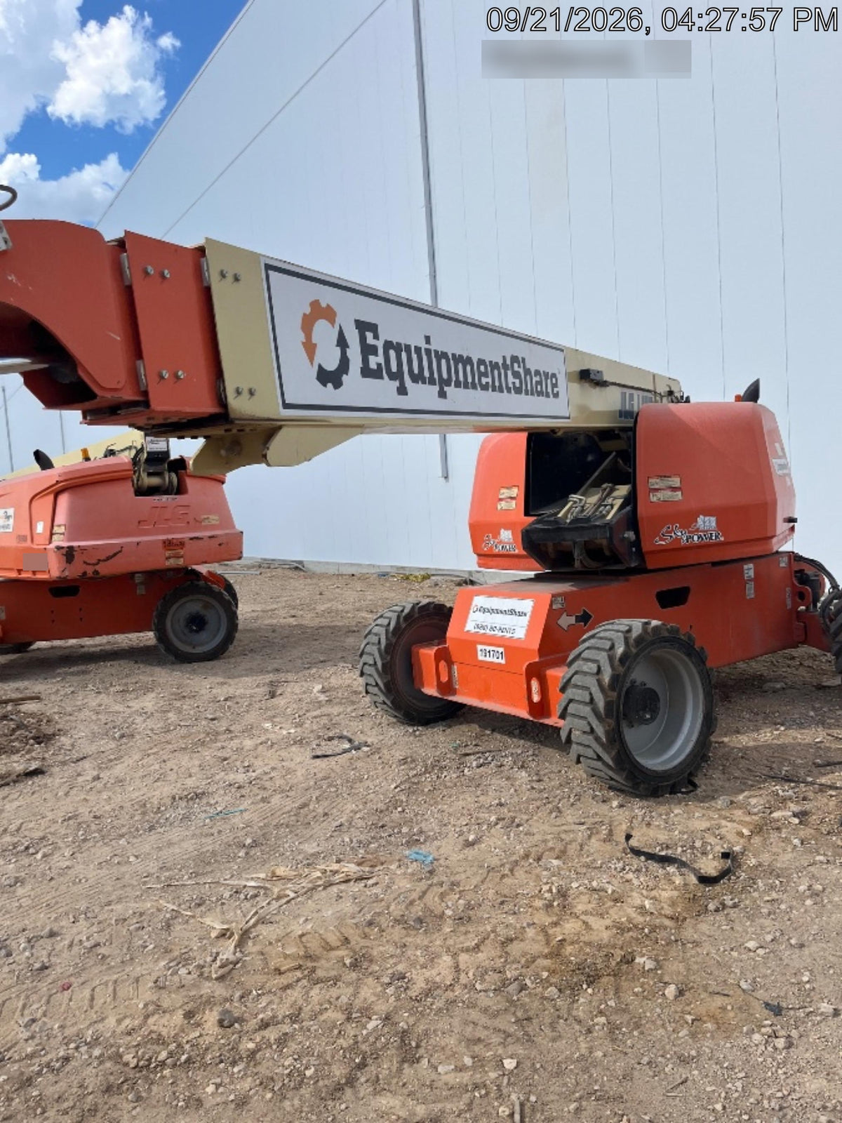 2021 JLG 660SJ