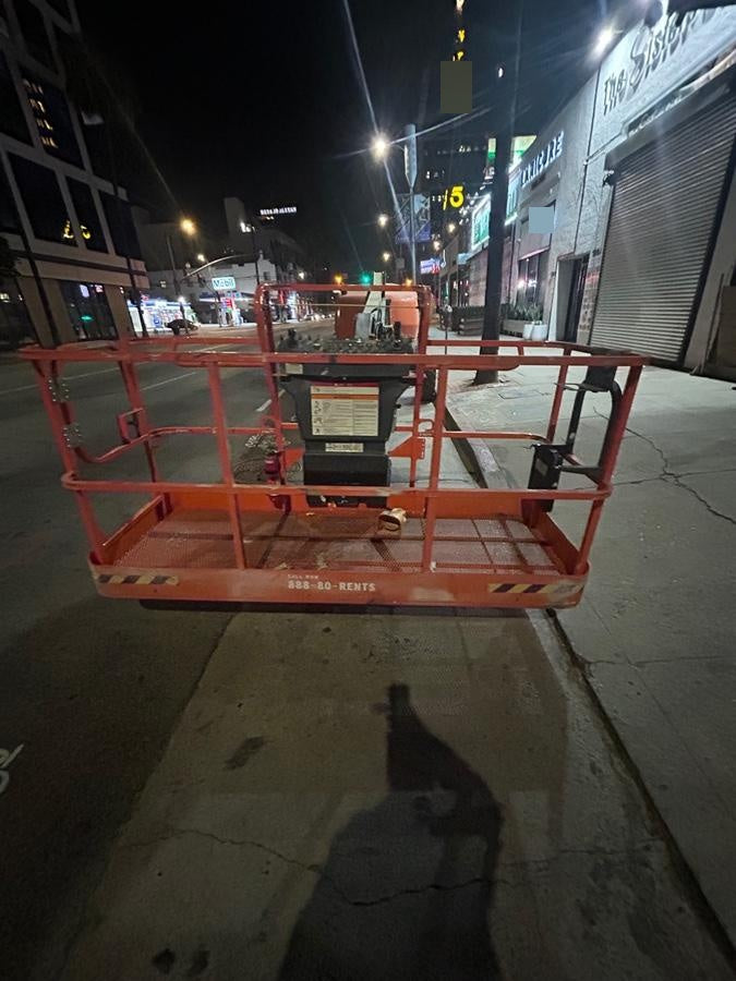 2025 JLG 460SJ