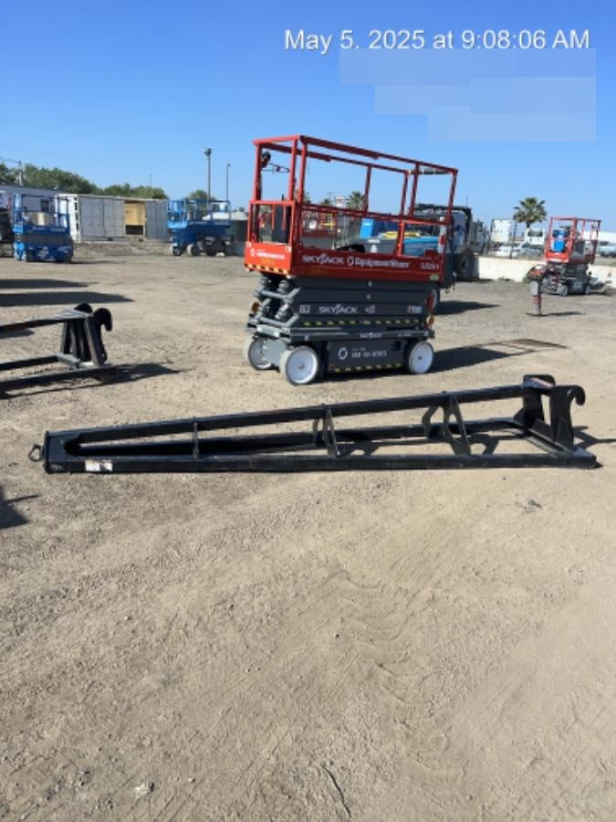 2024 JLG 1001275853