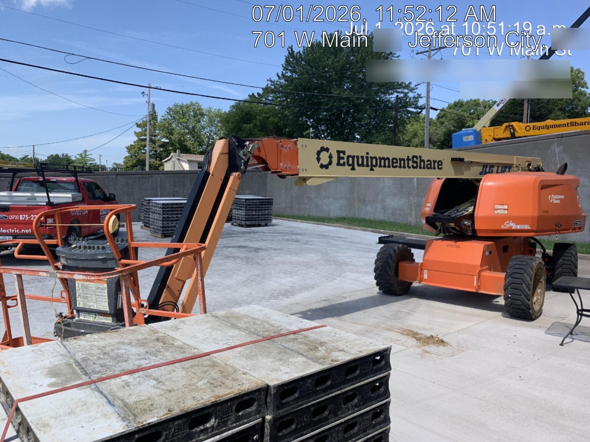 2023 JLG 660SJ