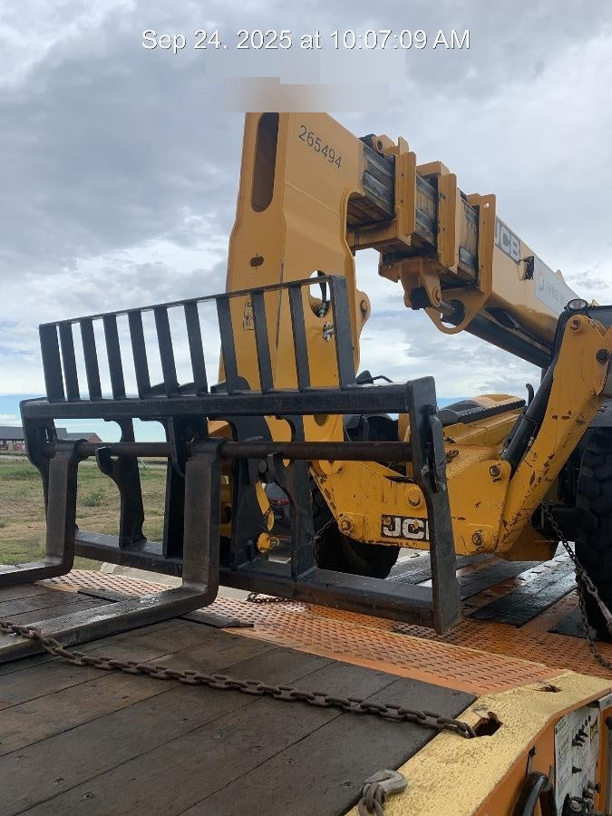 2022 JCB 510-56