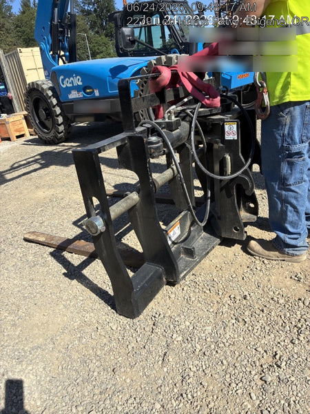 2025 JLG 1001095418