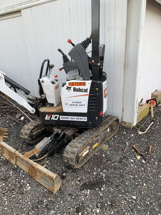 2021 BOBCAT E10
