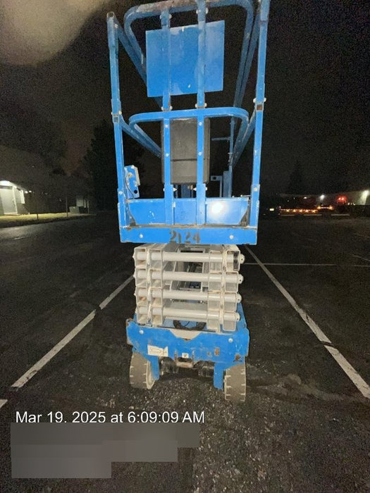 2016 Genie GS-3232 Genie GS3232 Narrow Scissor Lift