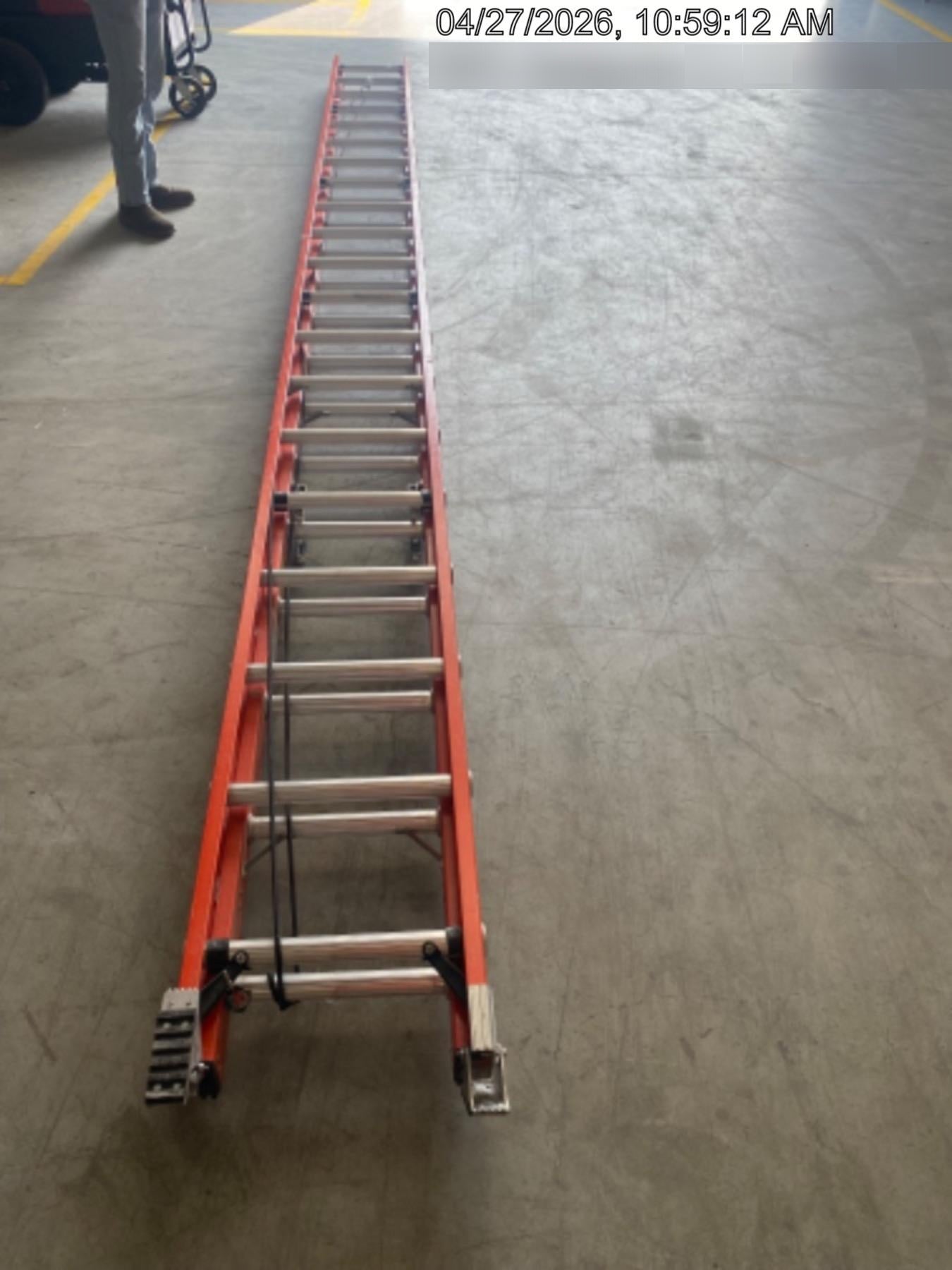 2025 WERNER D6240-2