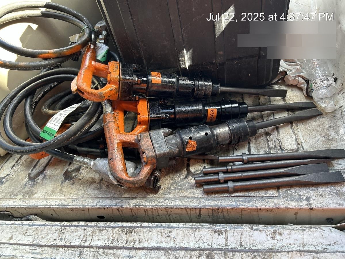 2021 MICHIGAN PNEUMATIC ES-CH3R-TRACKER