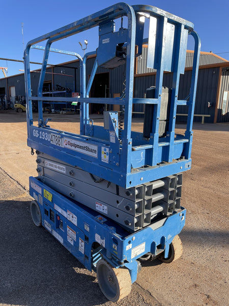 2019 Genie GS-1930 Fixed Rails with Chain Entry
