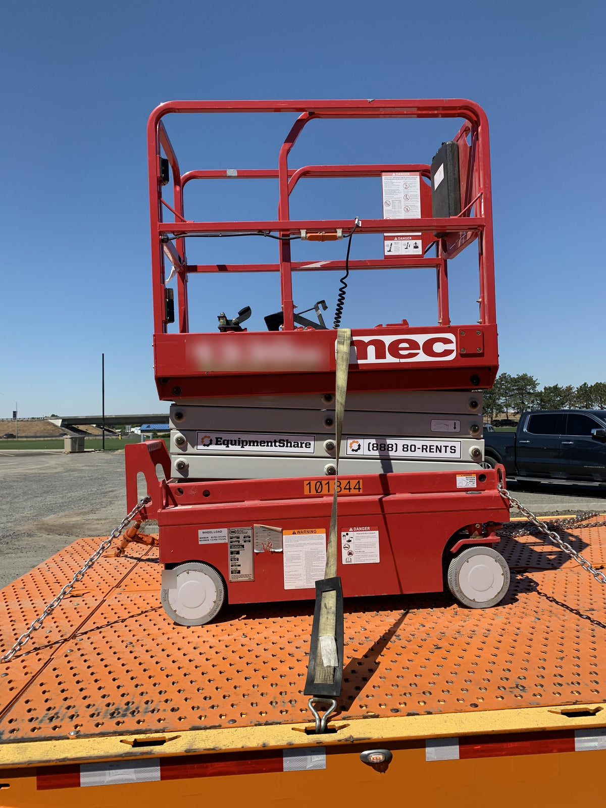 2020 MEC 1330SE Solid NM Tires, Steel Swing out Doors, LCS, Beacon, 900W Invertor