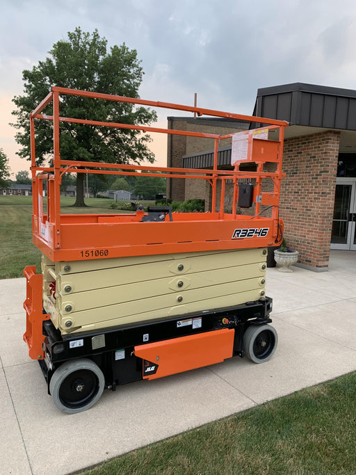 2021 JLG R3246