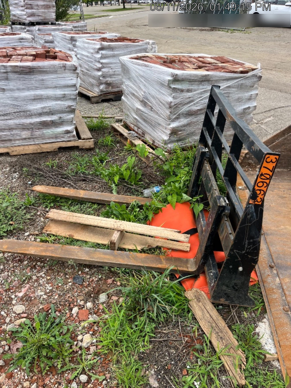 2023 ARROW MATERIAL HANDLING 48" Pallet Forks - Arrow