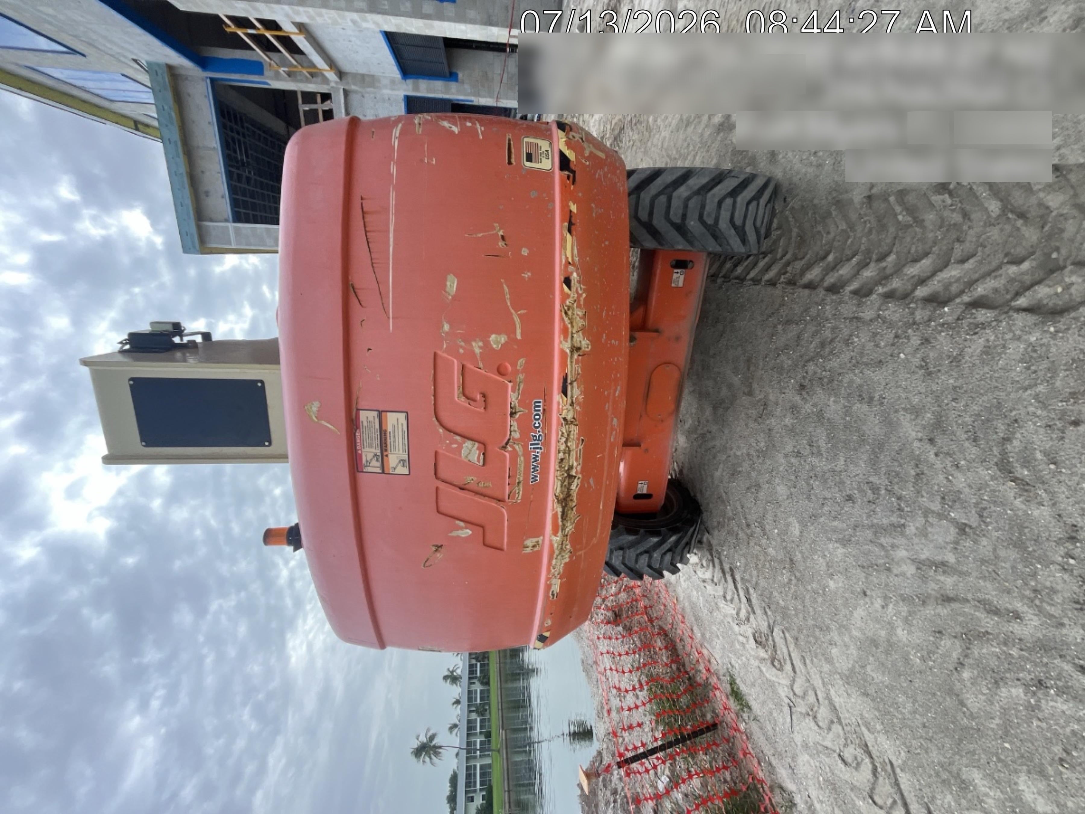 2022 JLG 860SJ