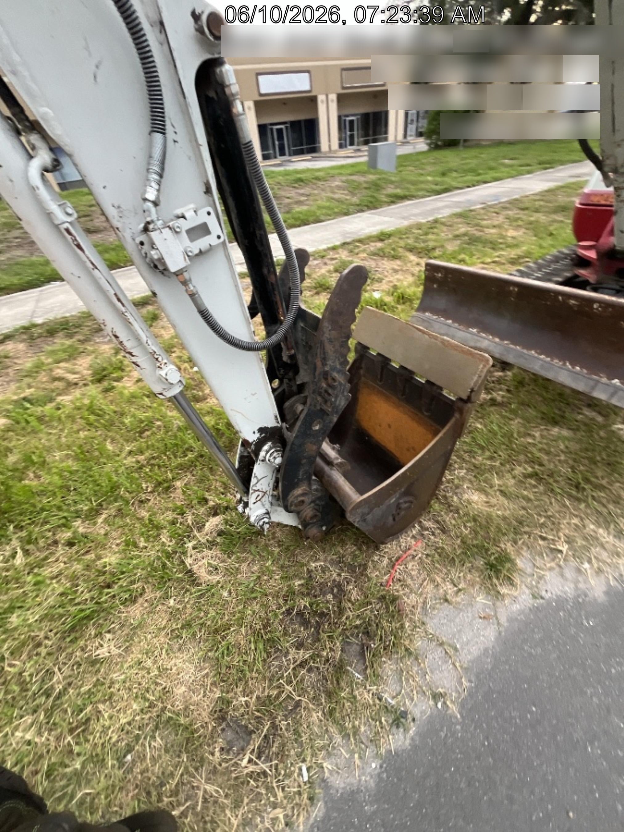 2022 TAKEUCHI TB235-2R