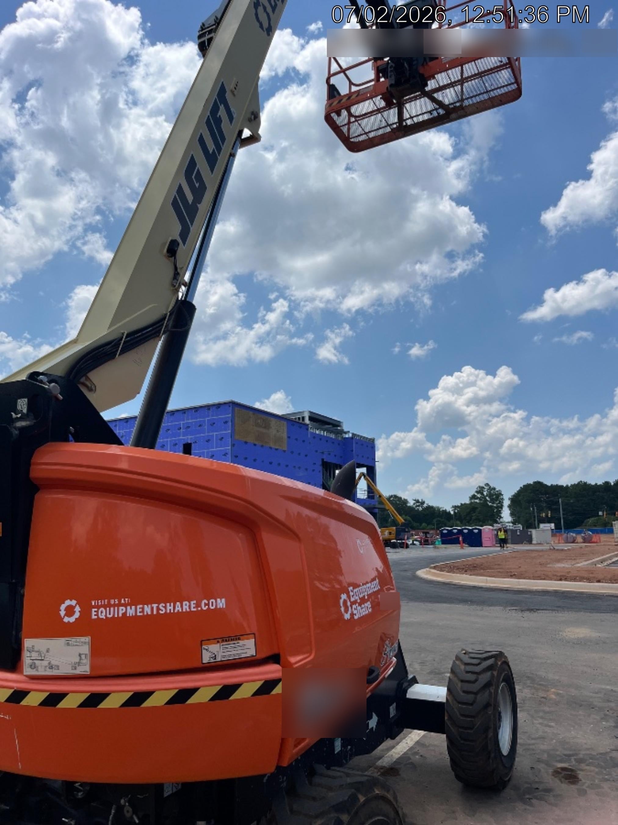 2023 JLG 460SJ