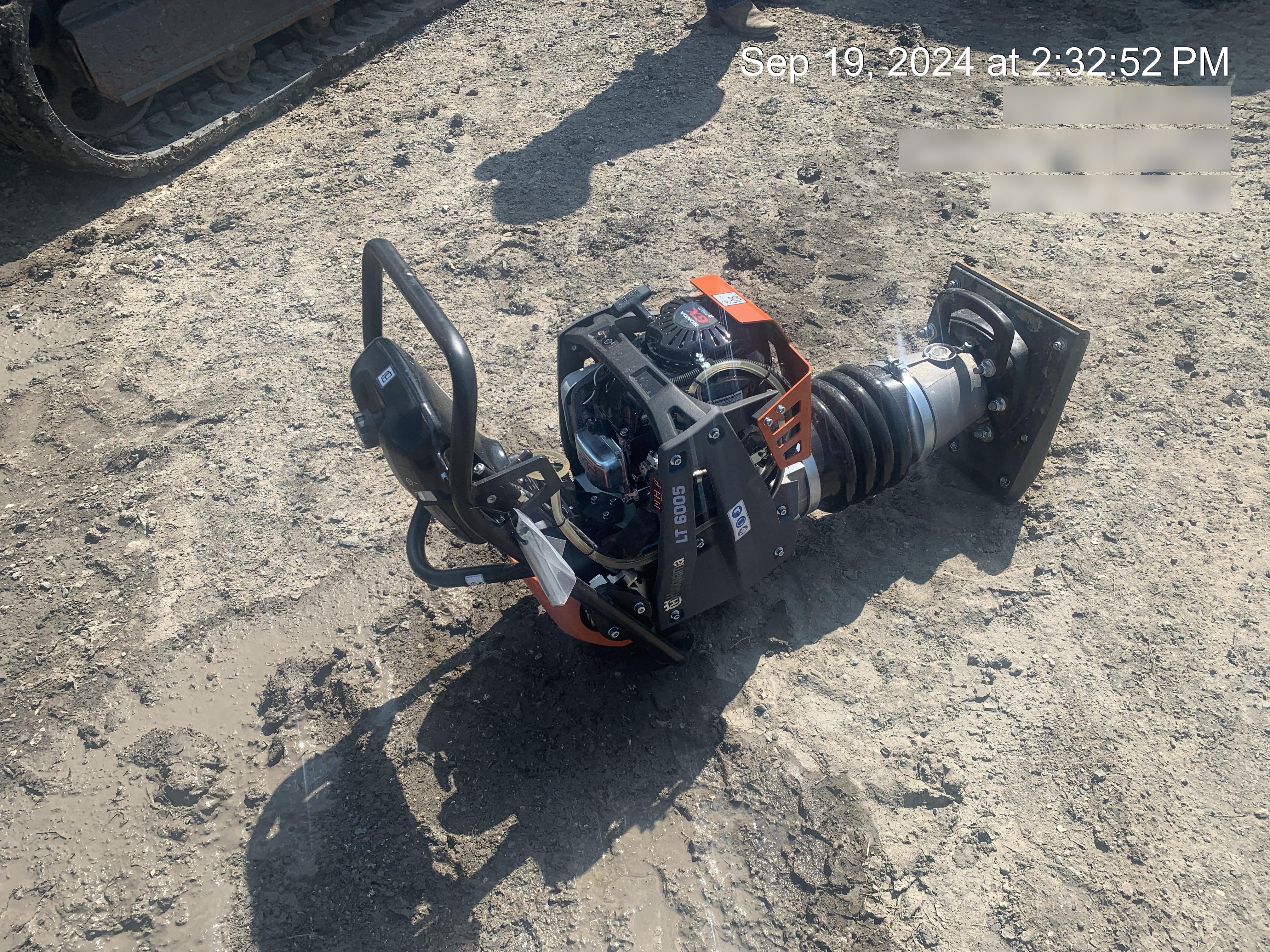 2024 HUSQVARNA LT6005
