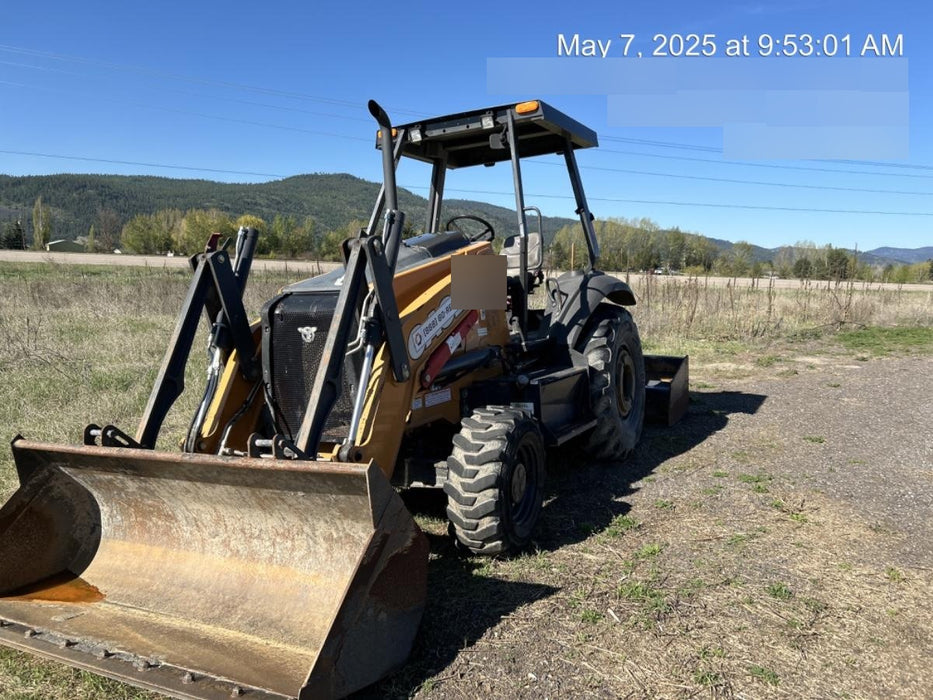 2019 Case 570N EP Canopy, 4WD, GP Front Bucket, Dual Tilt Cylinder, 84" Box Blade w/ Scarifier, Wheel Weights, Beacon