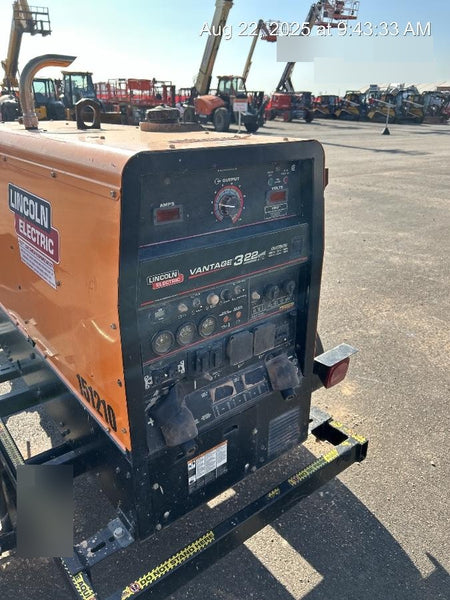 2021 Lincoln Electric Vantage 322 Vantage 322 Ready Pak 3 w/ Telematics & Decals, ORANGE (includes trailer, cable rack, fender light kit)
