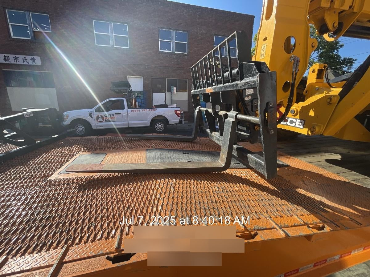 2022 JCB 332/E5286