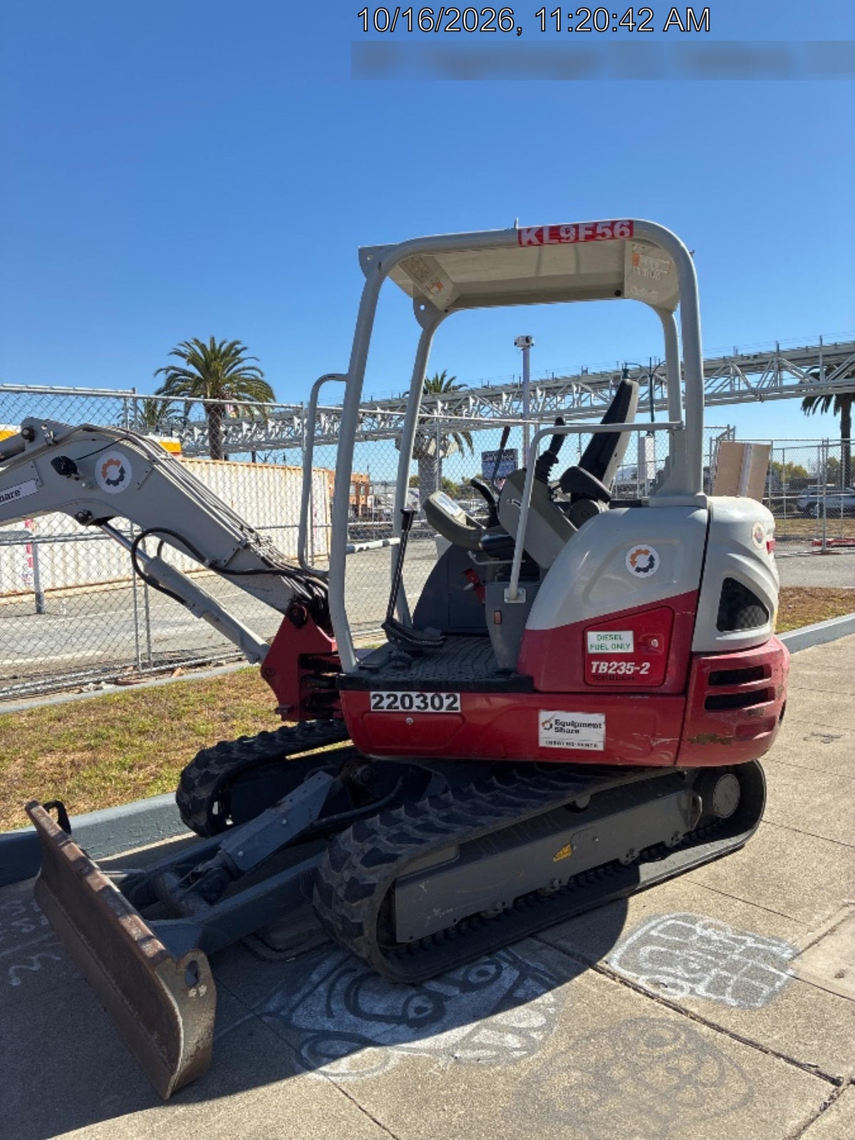 2022 TAKEUCHI TB235-2R