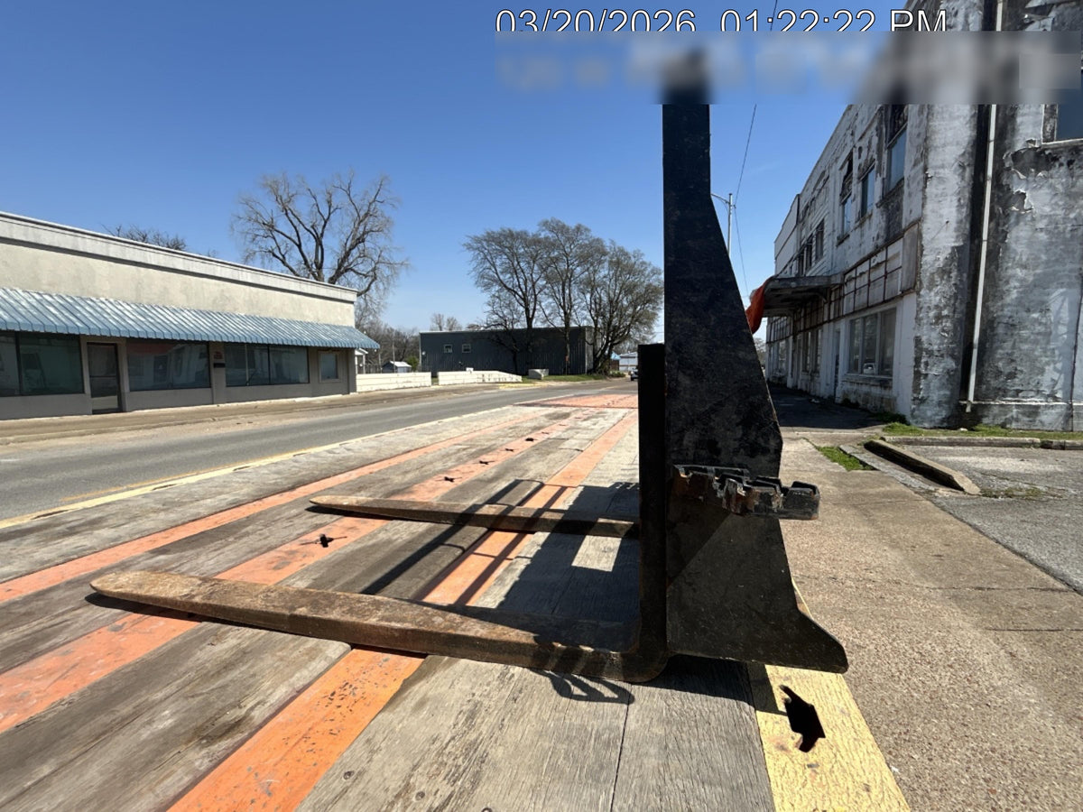2022 ARROW MATERIAL HANDLING 48" Pallet Forks - Arrow