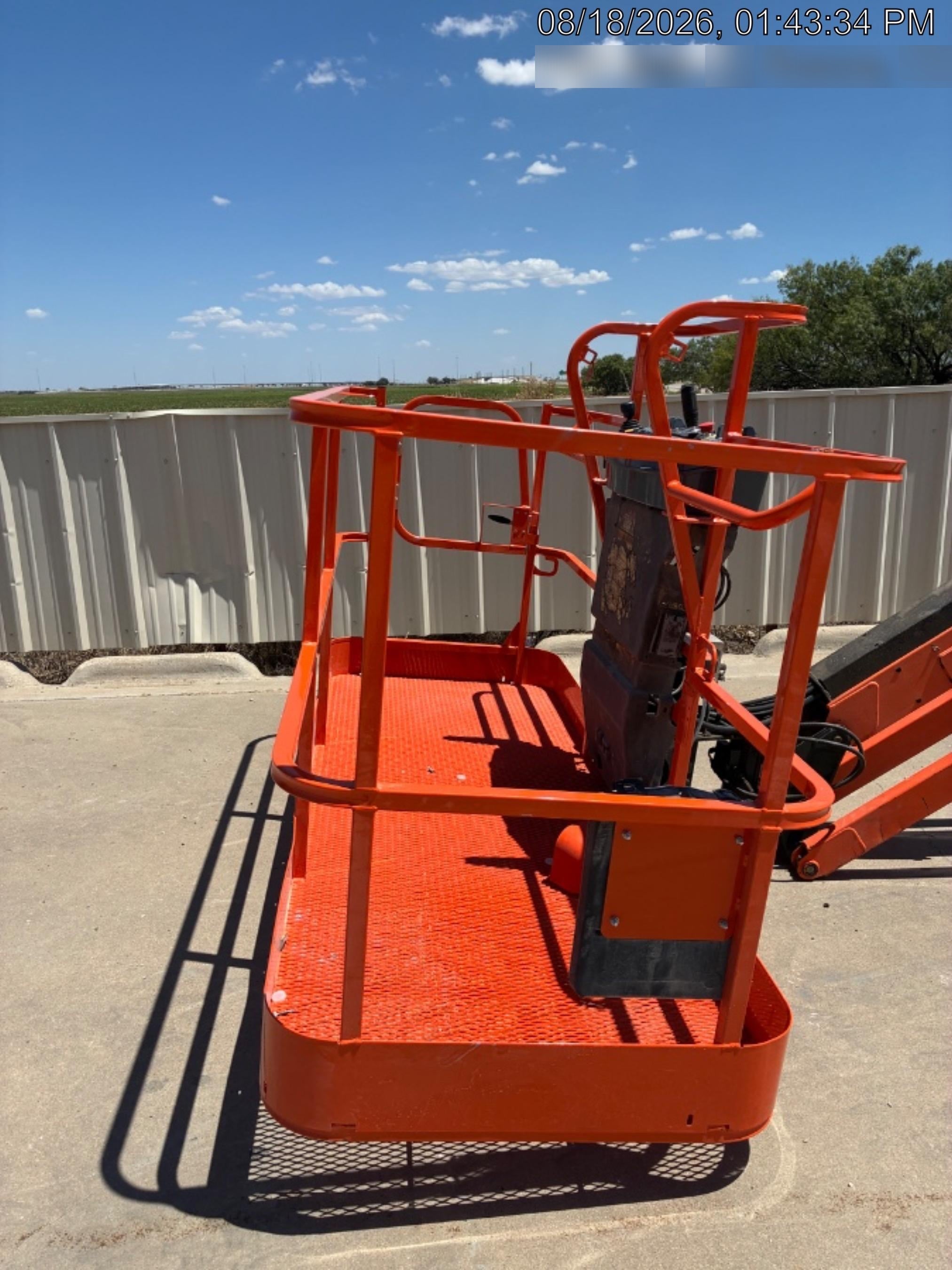 2019 JLG 660SJ